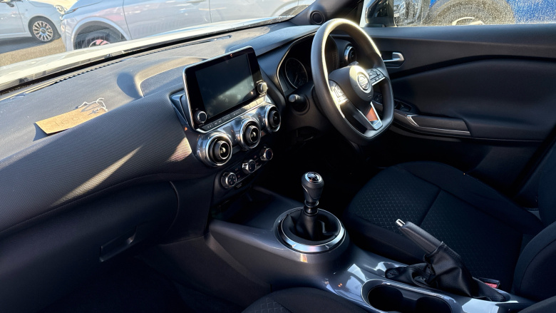 Nissan Juke 1.0 DiG-T Acenta 5dr Petrol Hatchback